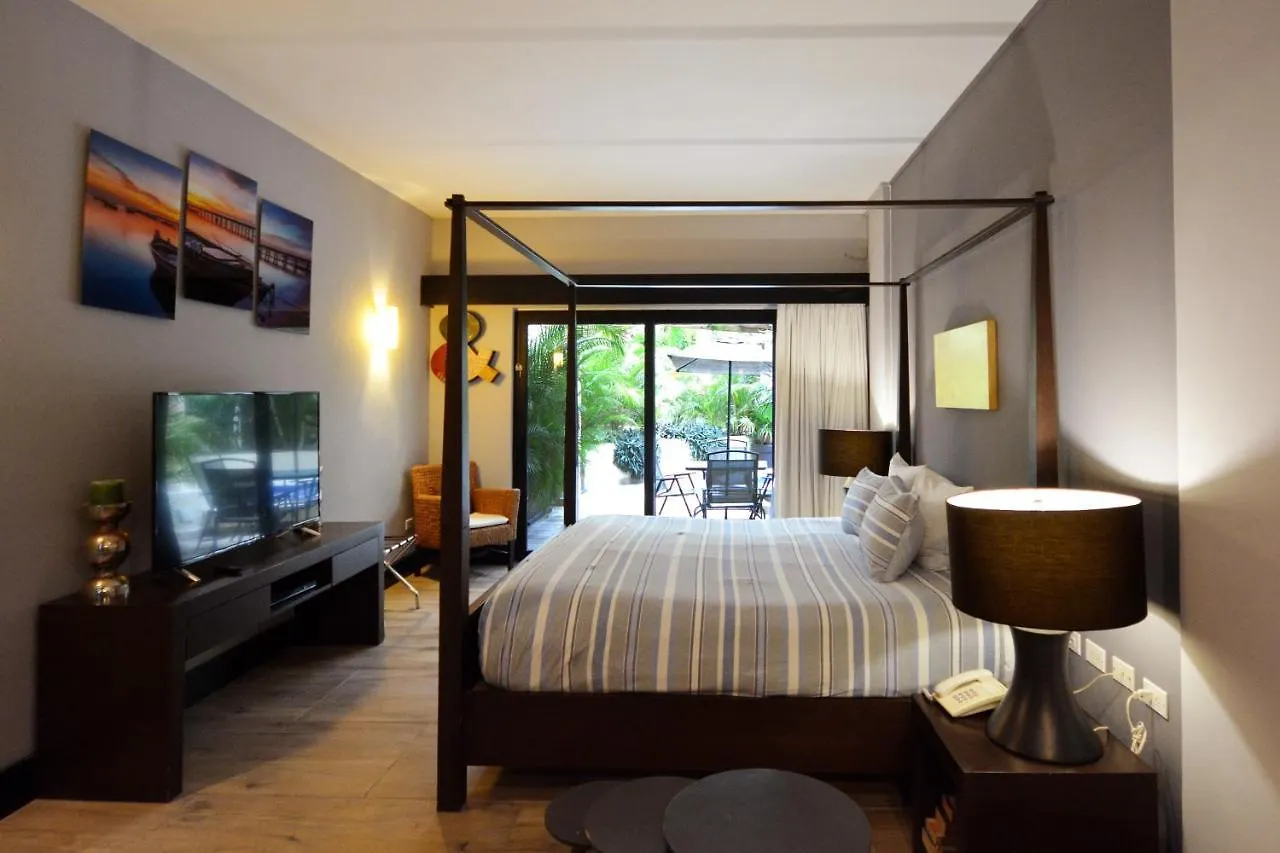 Апарт отель Romantic Aldea Thai Private Pool&Terrace Плая-дель-Кармен 4*,